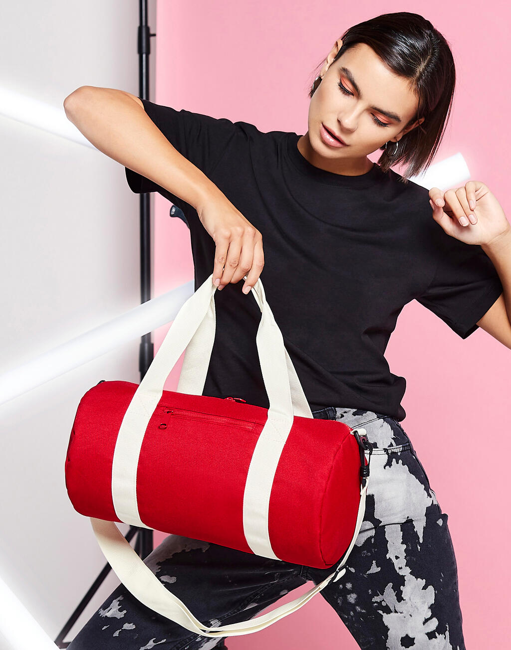 Mini Barrel Bag in Farbe Black/Black