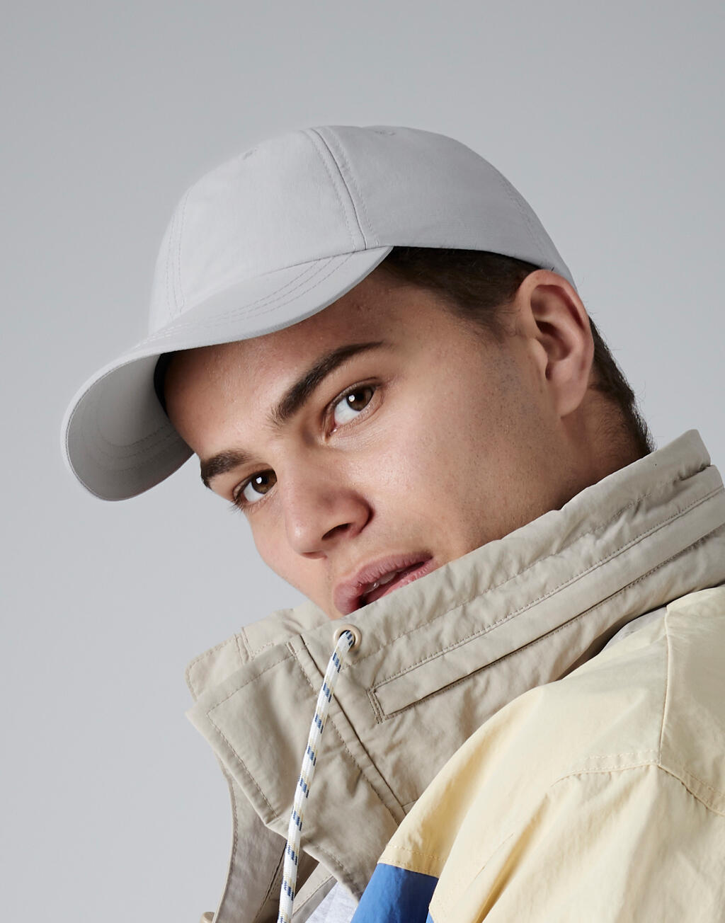 Outdoor 6 Panel Cap in Farbe Black