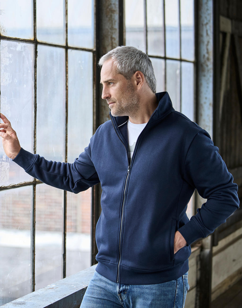 Full Zip Cardigan in Farbe Black