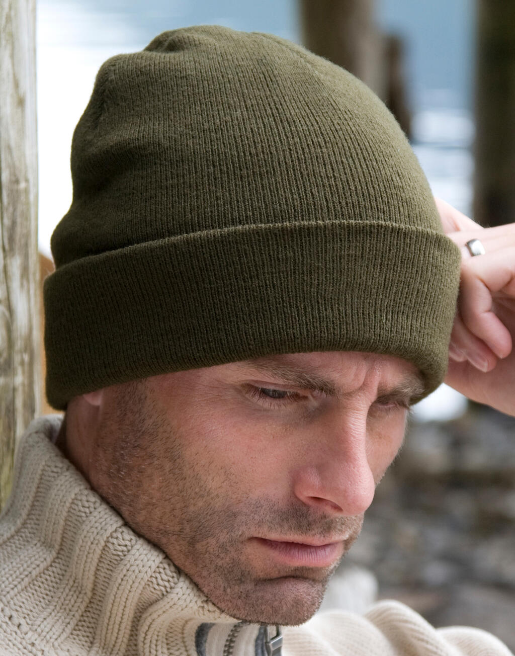 Lightweight Thinsulate Hat in Farbe Black