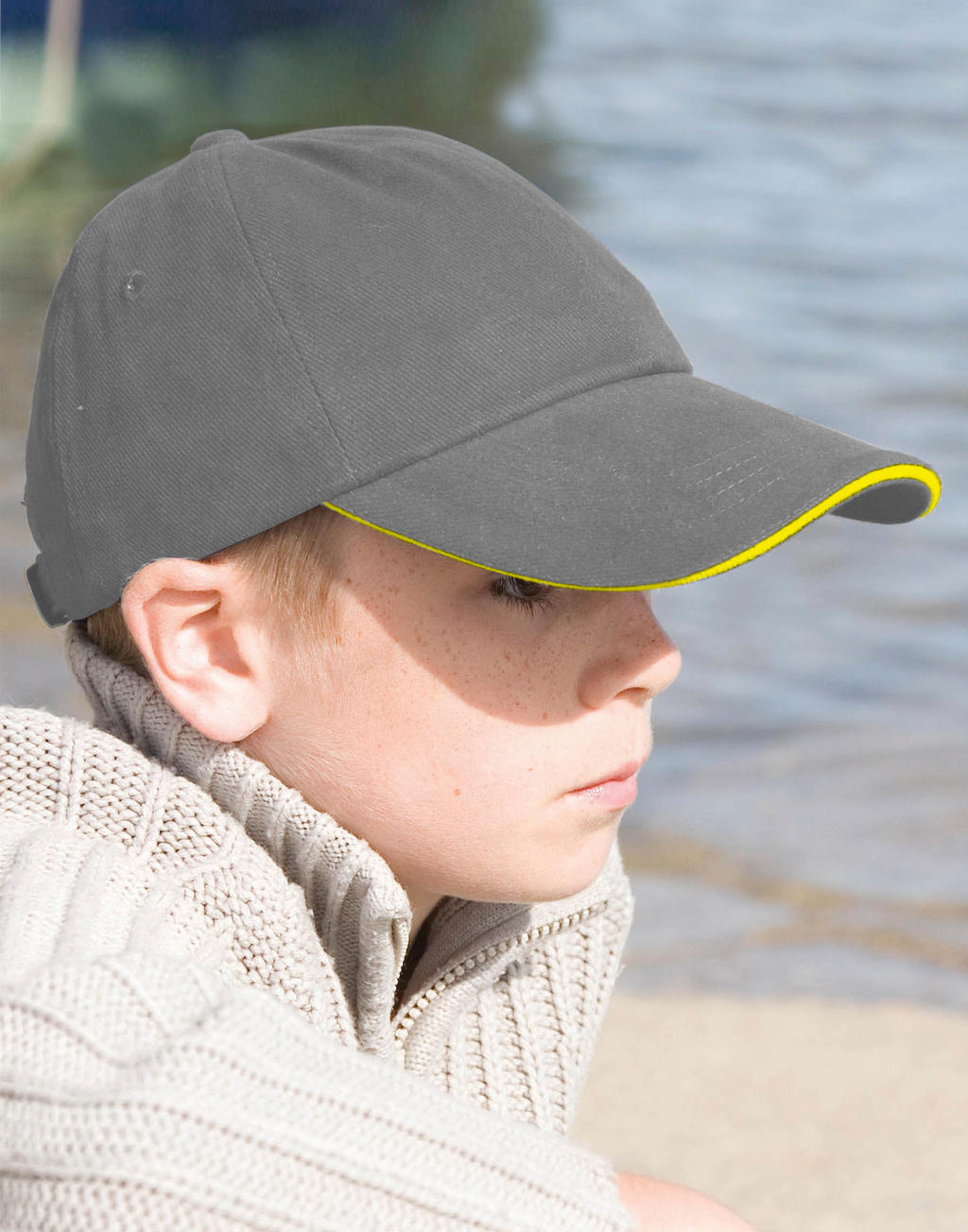 Junior Brushed Cotton Cap in Farbe Black/Red