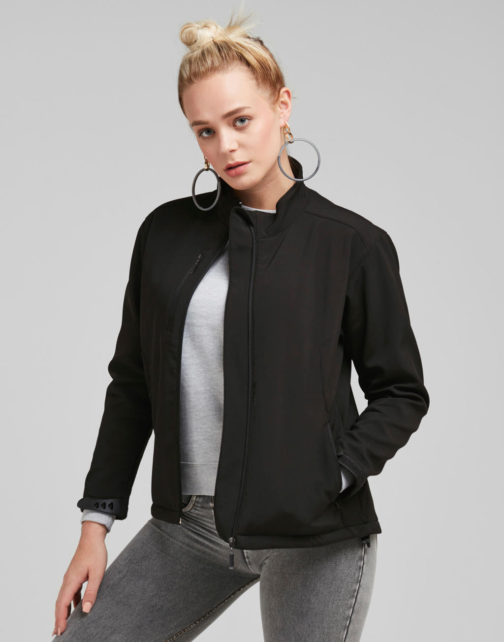 Ladies' Softshell Jacket in Farbe Black