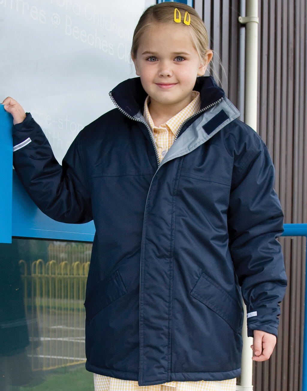 Children's Core Winter Parka in Farbe Black