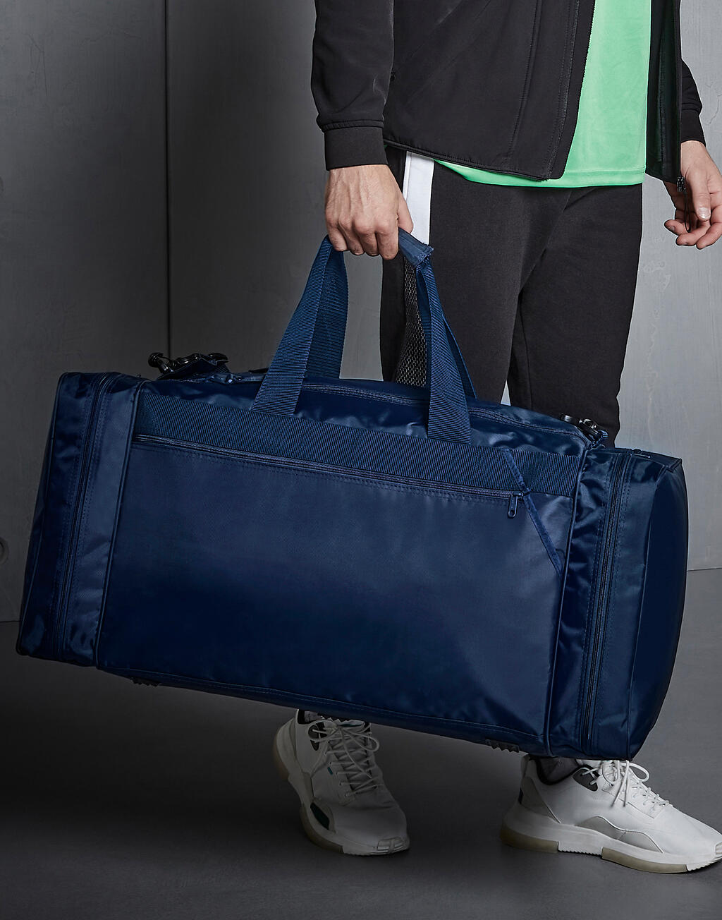 Jumbo Sports Bag in Farbe Black