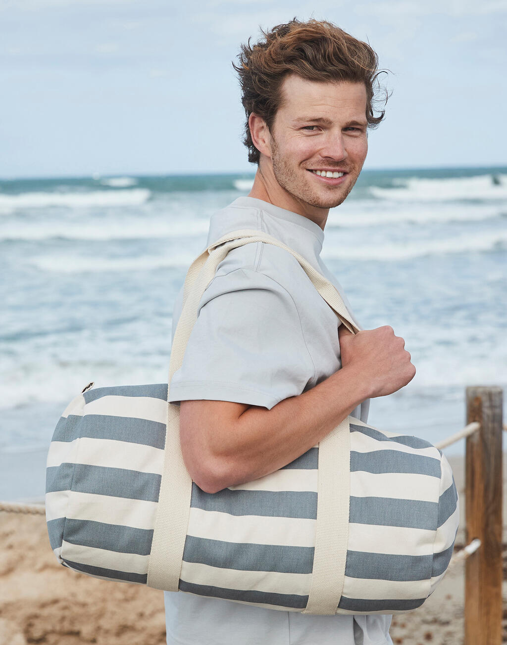 Nautical Barrel Bag in Farbe Natural/Navy