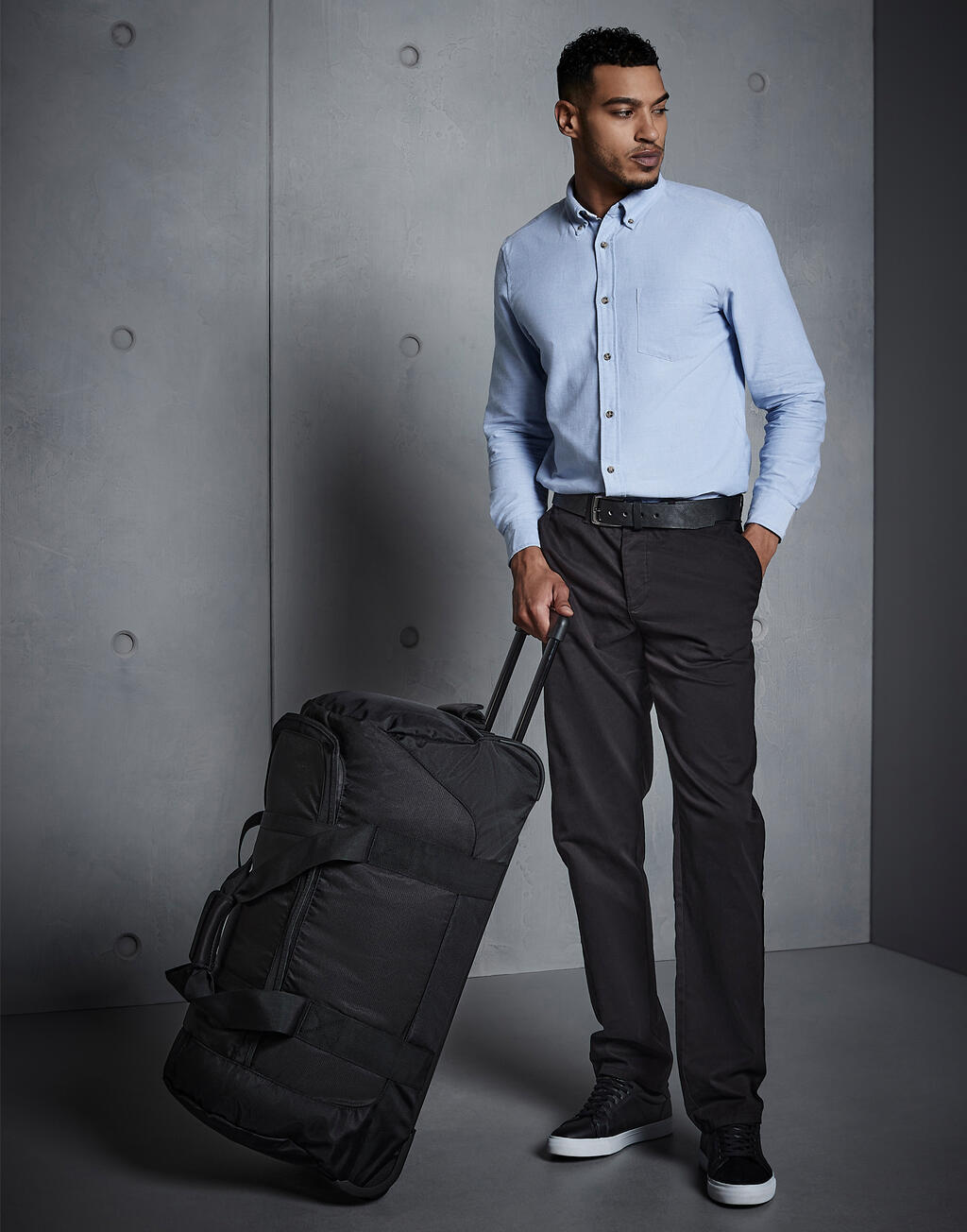 Vessel™ Team Wheelie Bag in Farbe Black