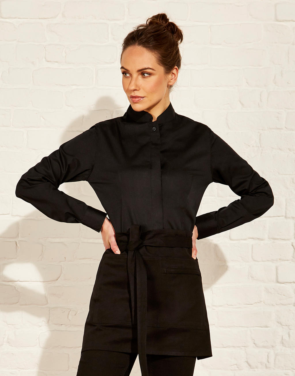 Women's Tailored Fit Mandarin Collar Shirt in Farbe Black