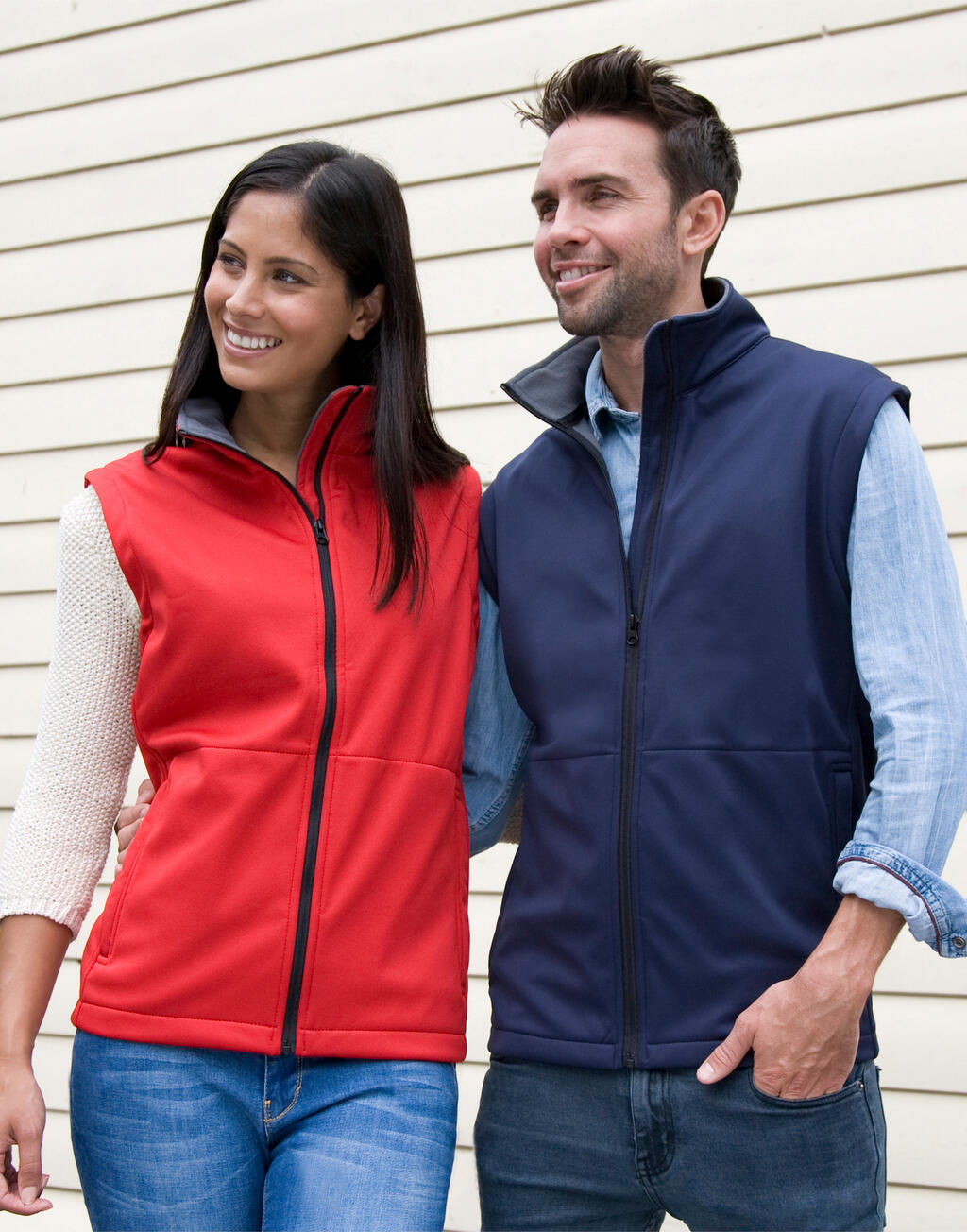 Core Softshell Bodywarmer in Farbe Black