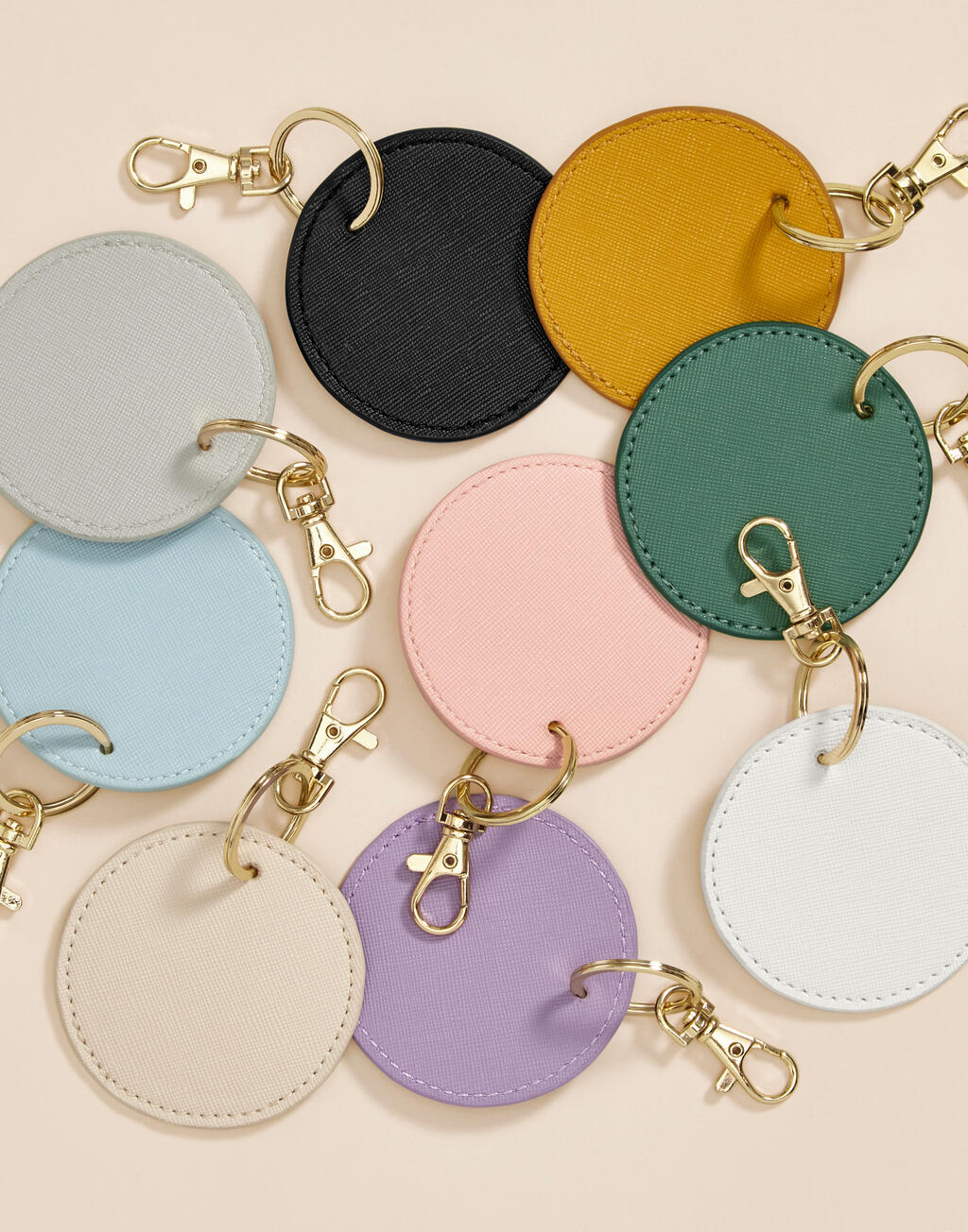 Boutique Circular Key Clip in Farbe Soft White