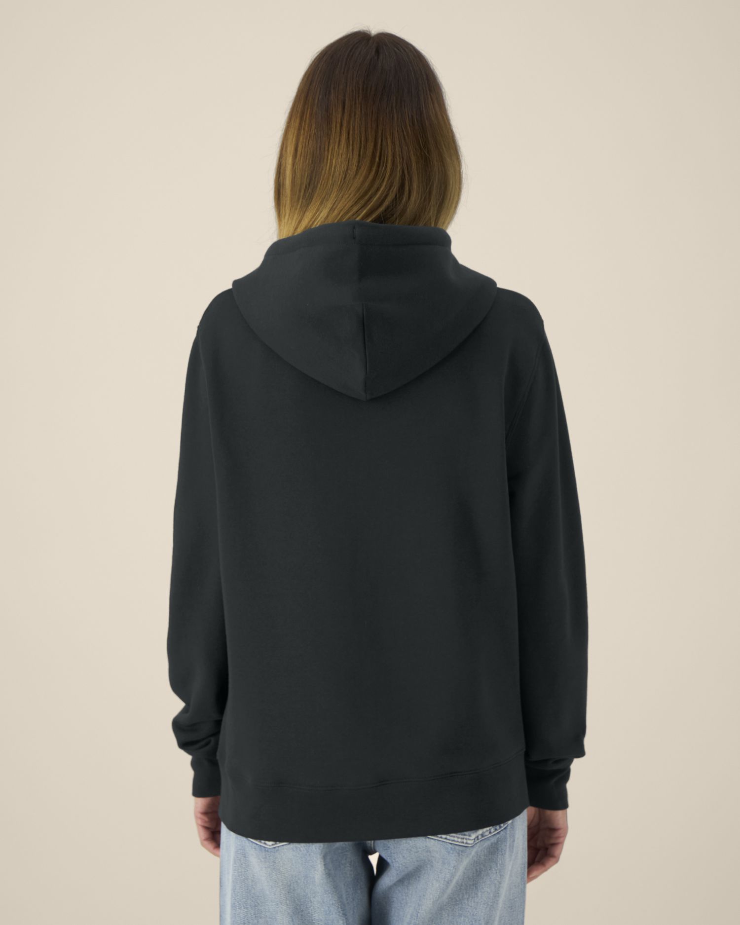 Astor in Farbe Black