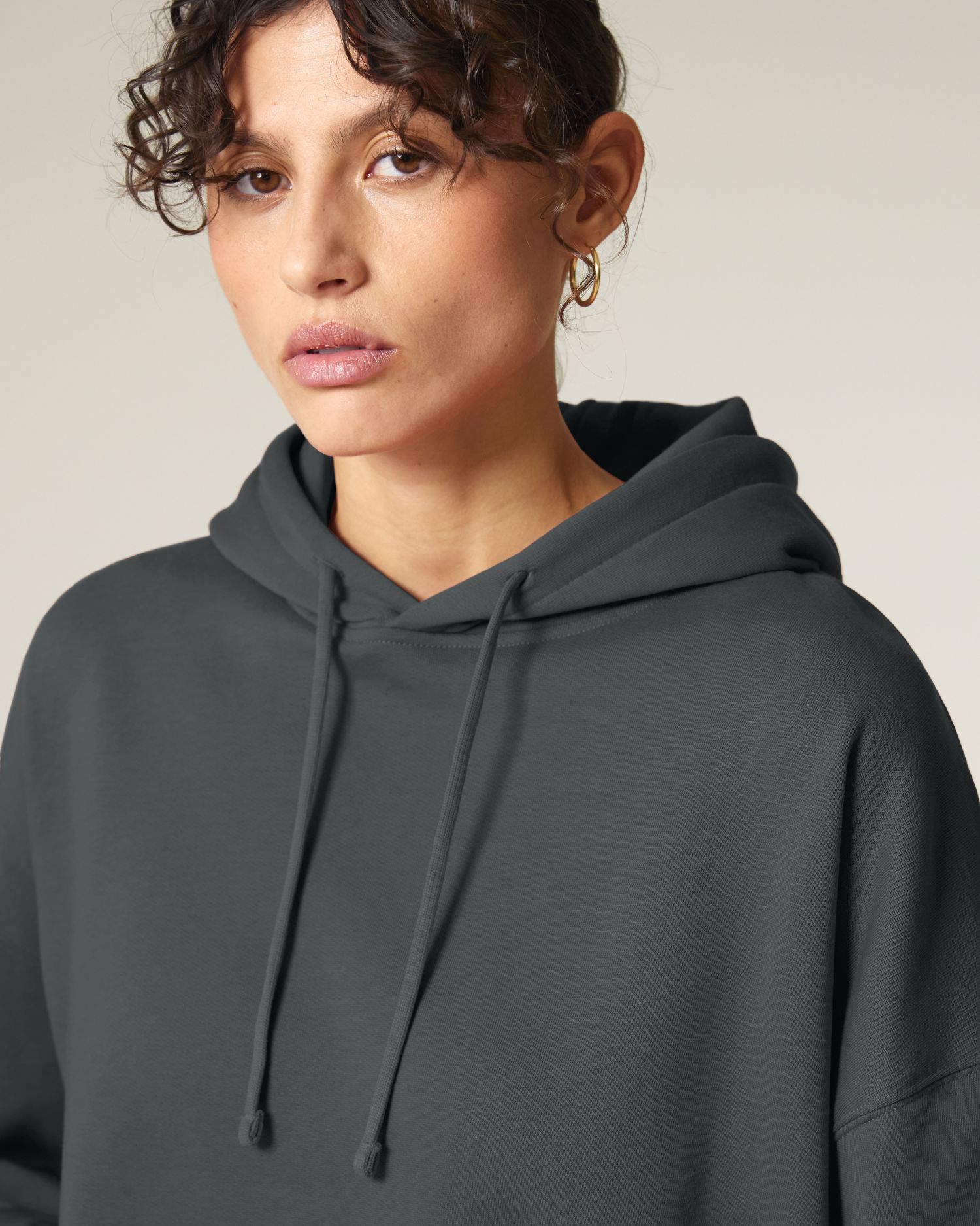 Hoodie Stella Nora in Farbe Anthracite