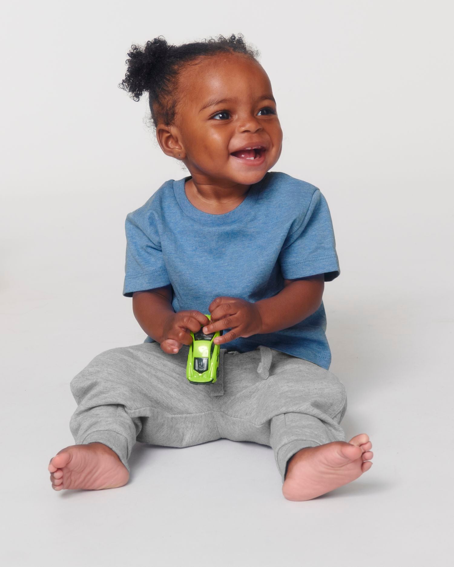 T-Shirt Baby Creator in Farbe Mid Heather Blue