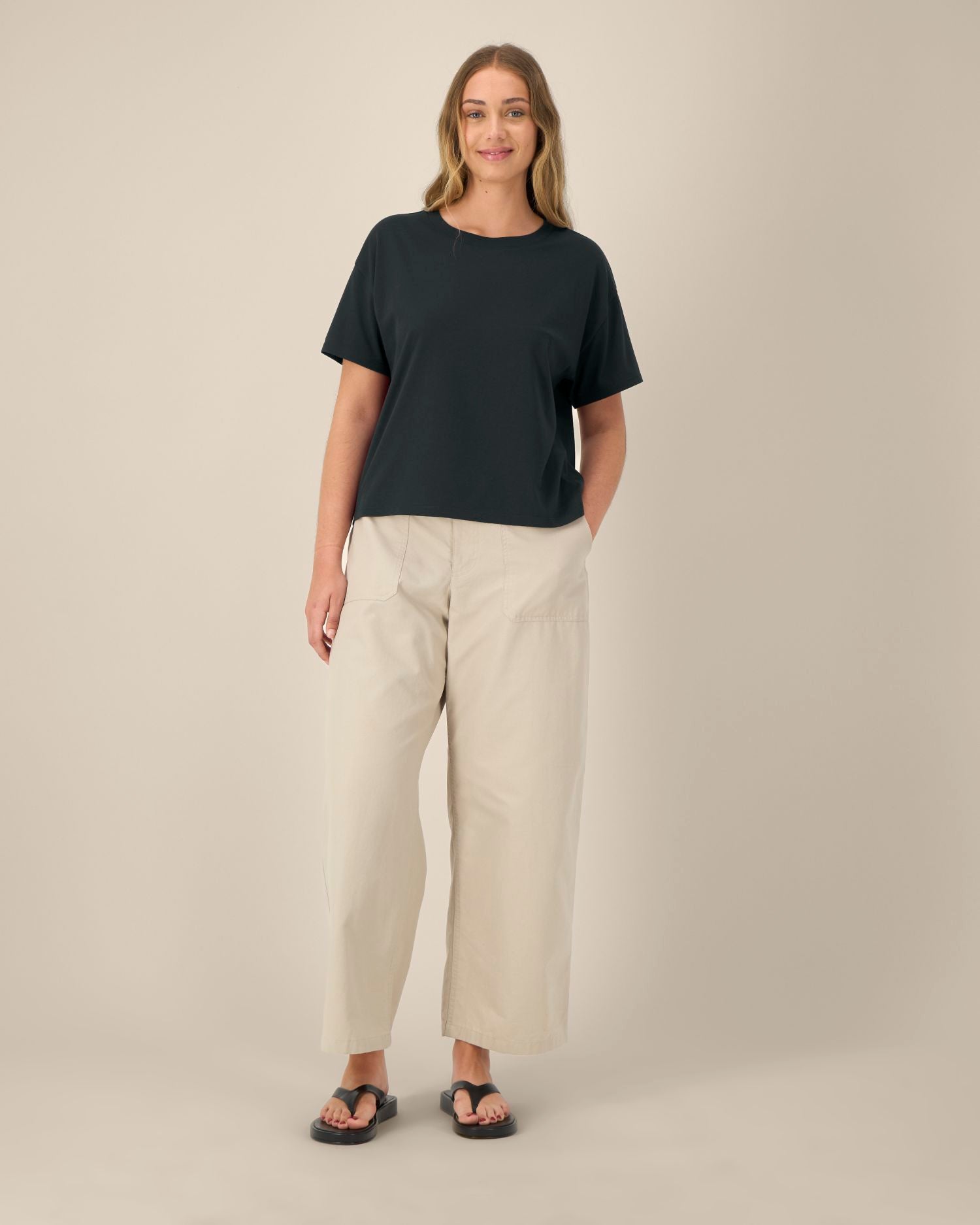 Stella Etta in Farbe Black