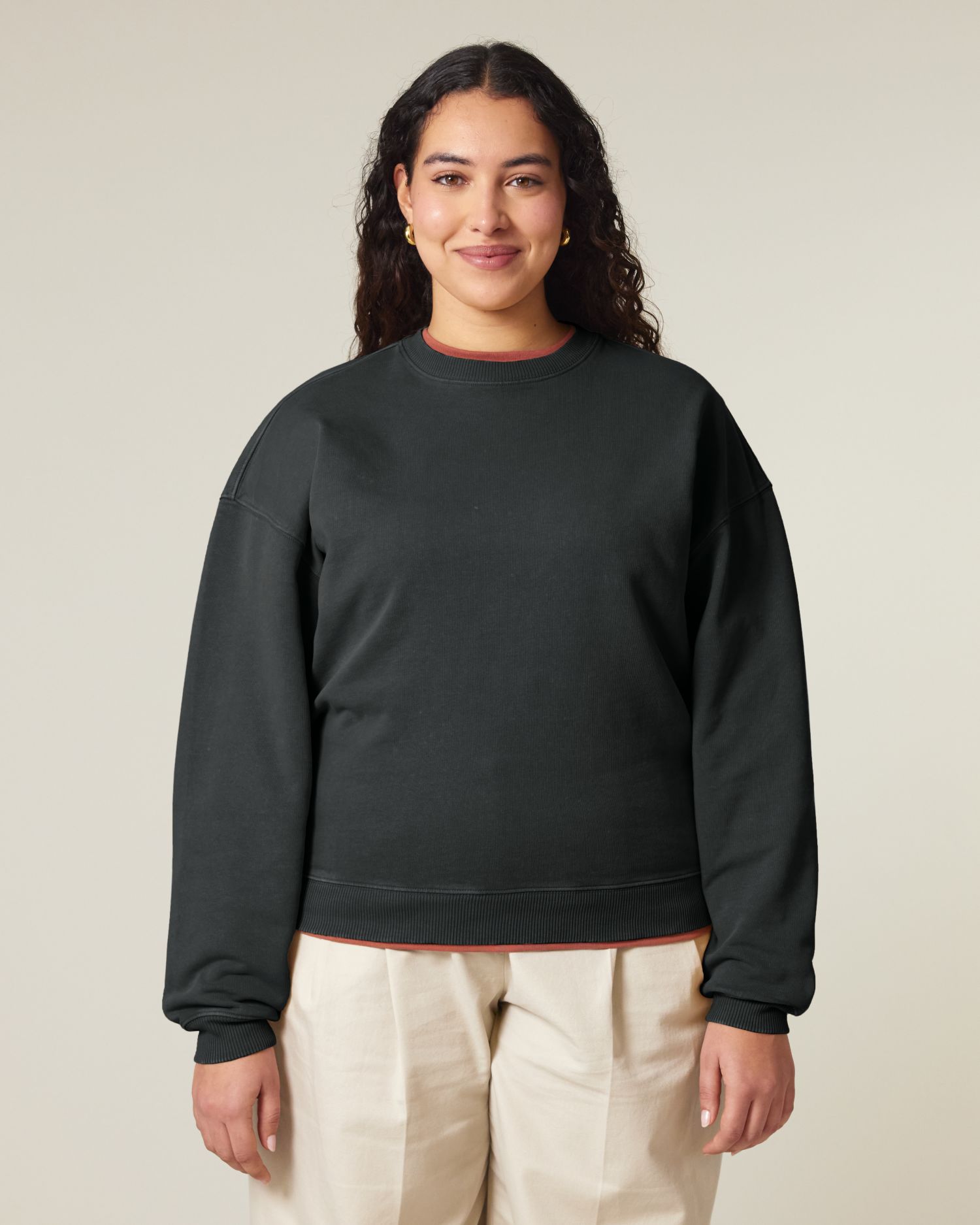 Sweatshirt Radder 2.0 Vintage in Farbe G. Dyed Black Rock
