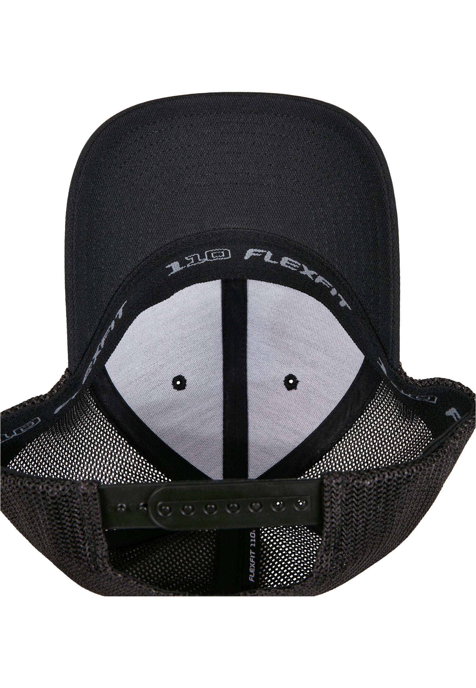  110 Recycled Alpha Shape Trucker in Farbe black