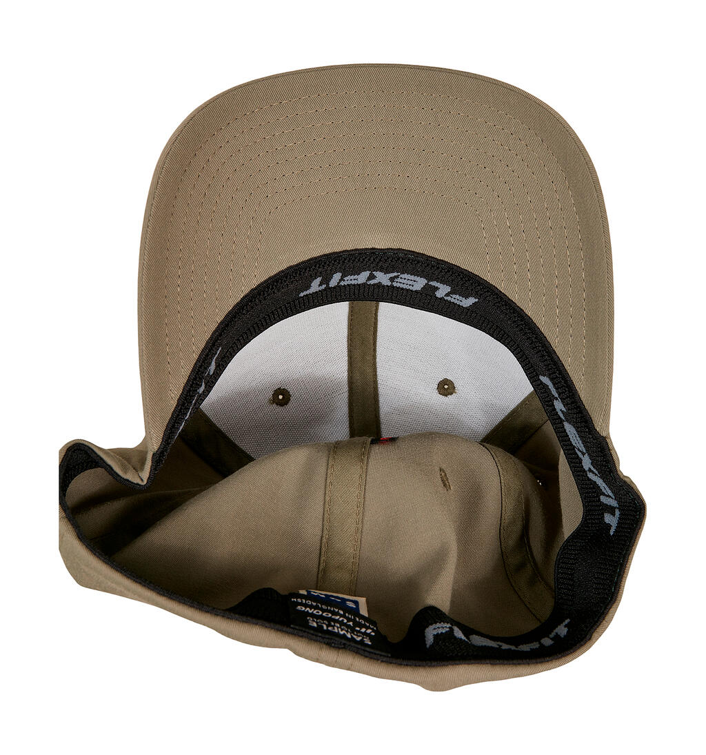  Flexfit Recycled Polyester Cap in Farbe White