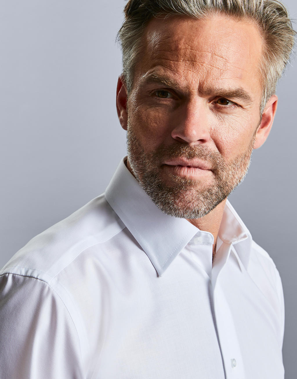  Tailored Ultimate Non-iron Shirt LS in Farbe White
