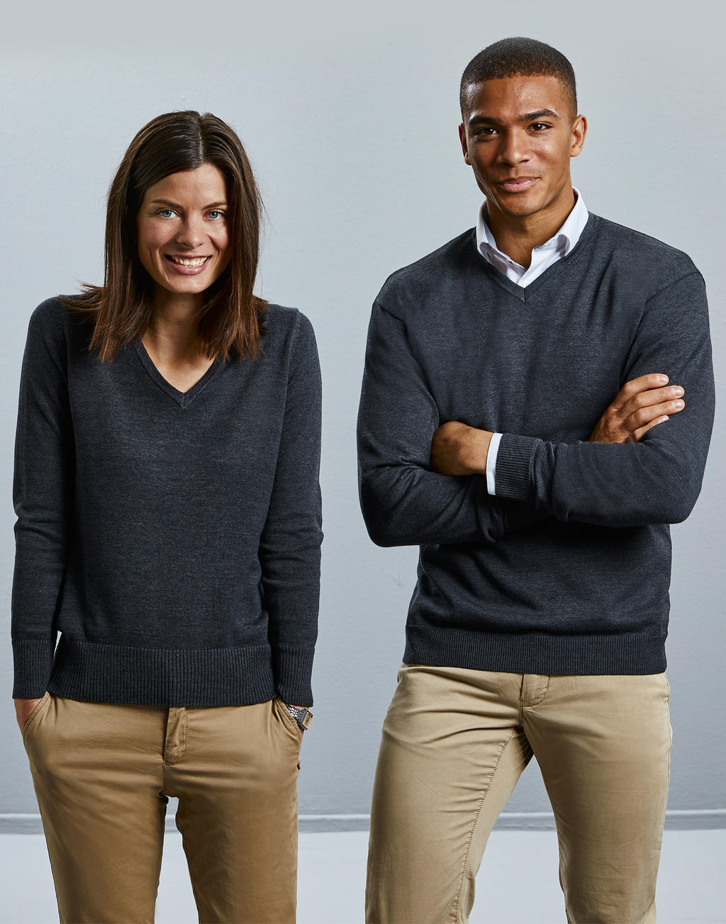  Men's V-Neck Knitted Pullover in Farbe Black