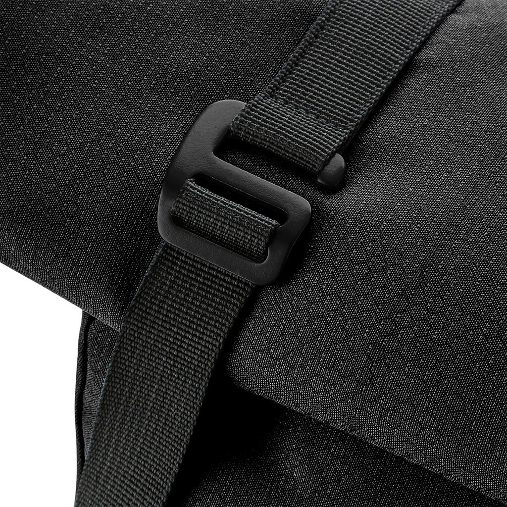  Urban Commute Backpack in Farbe Black