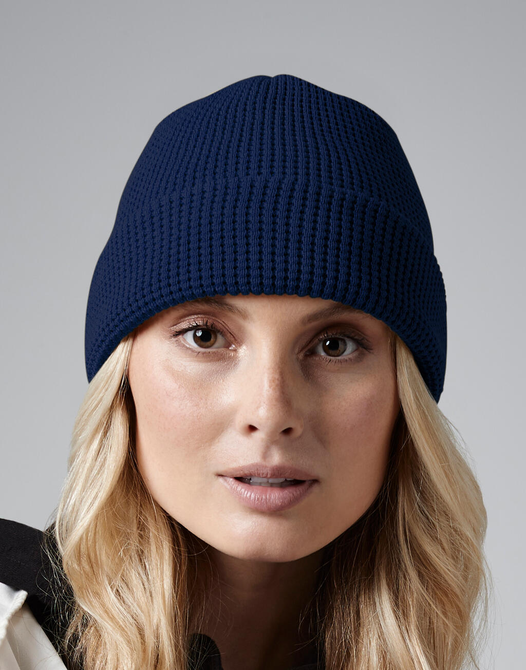  Organic Cotton Waffle Beanie in Farbe Black