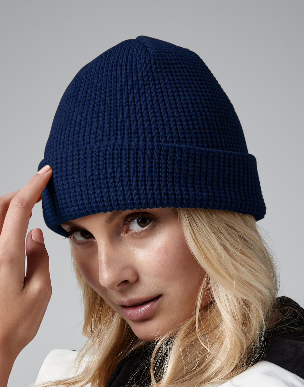  Organic Cotton Waffle Beanie in Farbe Black