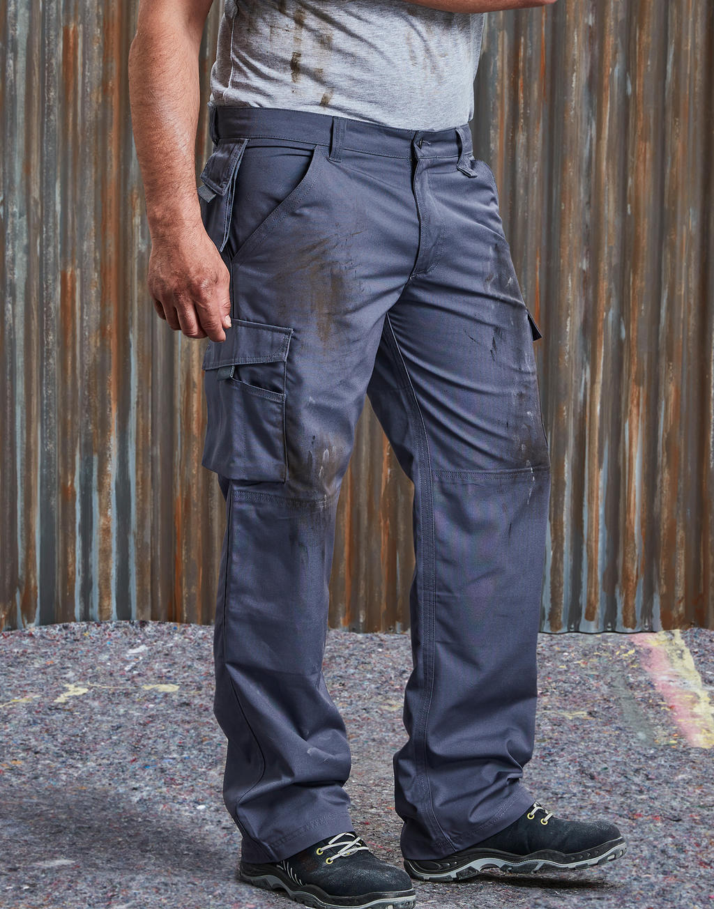  Heavy Duty Workwear Trouser Length 34" in Farbe Black