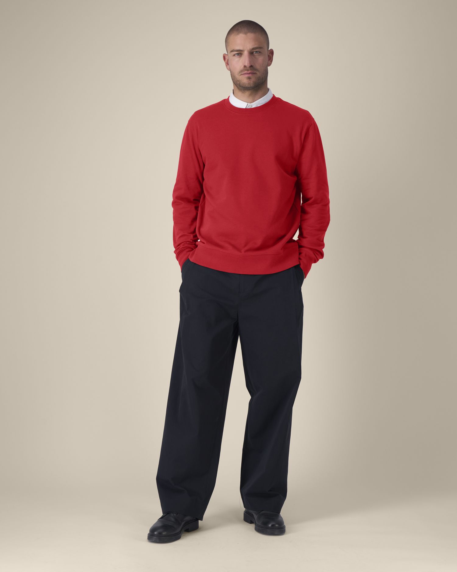 Thinker in Farbe Red