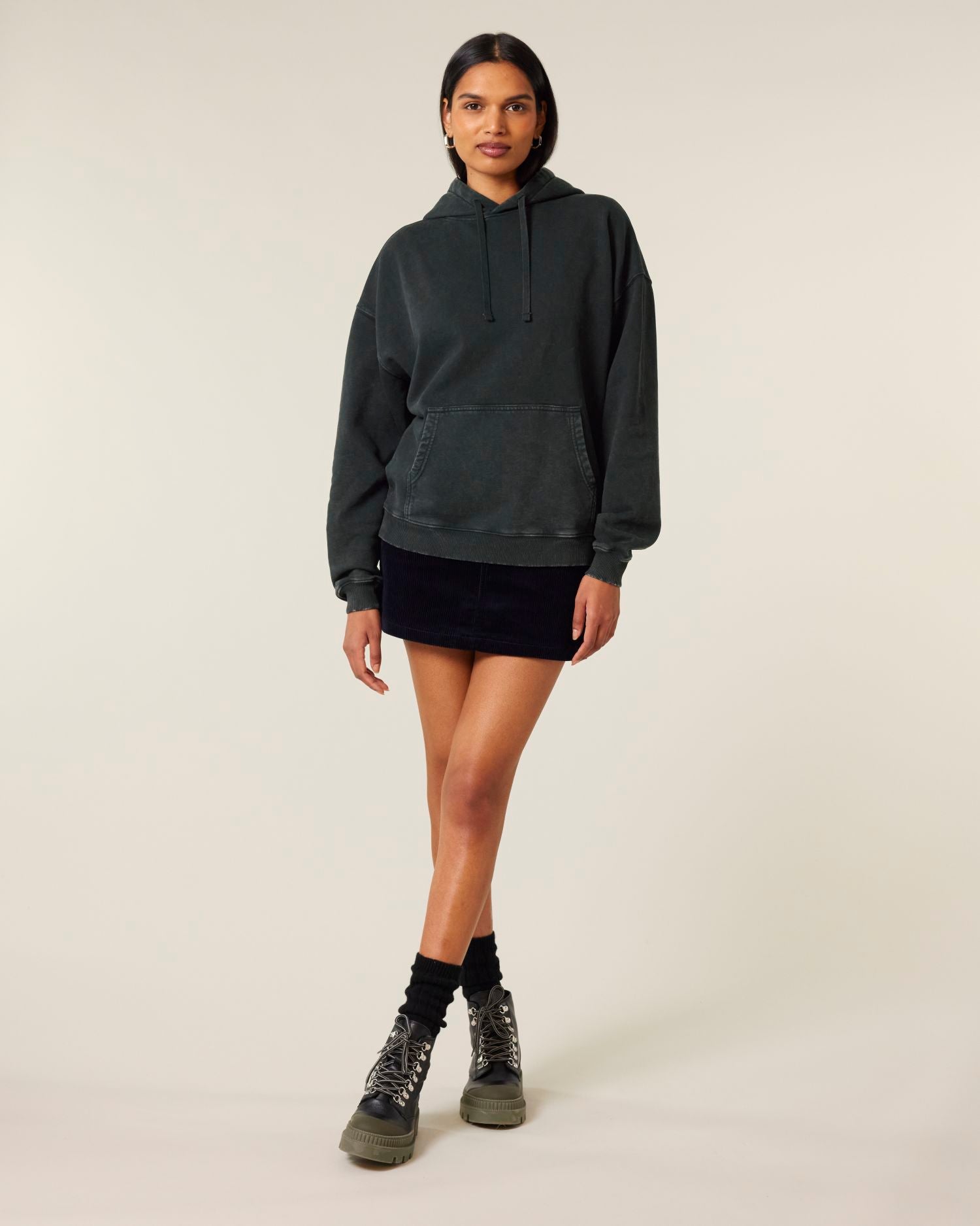 Hoodie Slammer 2.0 vintage in Farbe G. Dyed Black Rock