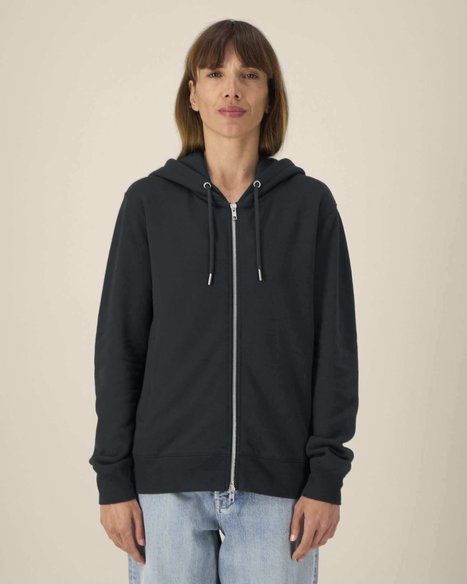 Astor in Farbe Black